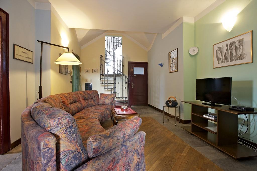 La Torretta Apartment แวร์บาเนีย ภายนอก รูปภาพ